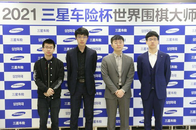 黄建新陈坤10年后再合作默契不减黄建新导演在分享前热情得向上海大学的师生问候，他还特此向在座的观众们预告：;电影‘五四运动’片段中有四百位上大学子饰演进步青年，一会儿放映时，大家找找看说不定有你们认识的同学